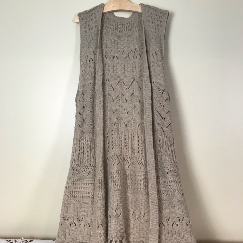 Sleeveless Boho Cardigan